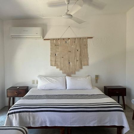 Hotel San Martin La Punta Пуерто Ескондидо Екстериор снимка